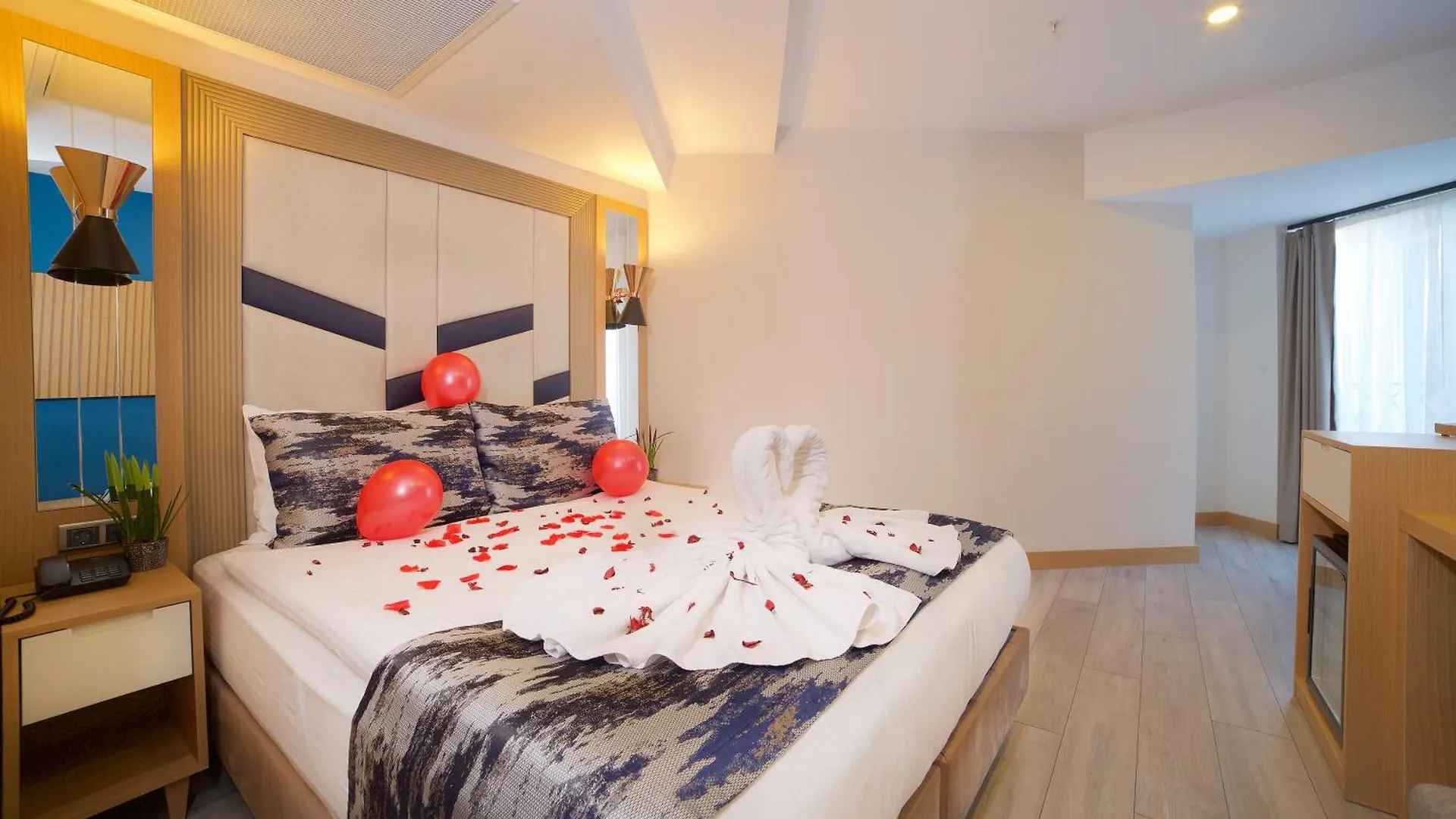 Downtown Sirkeci Hotel Istanbul 0*,