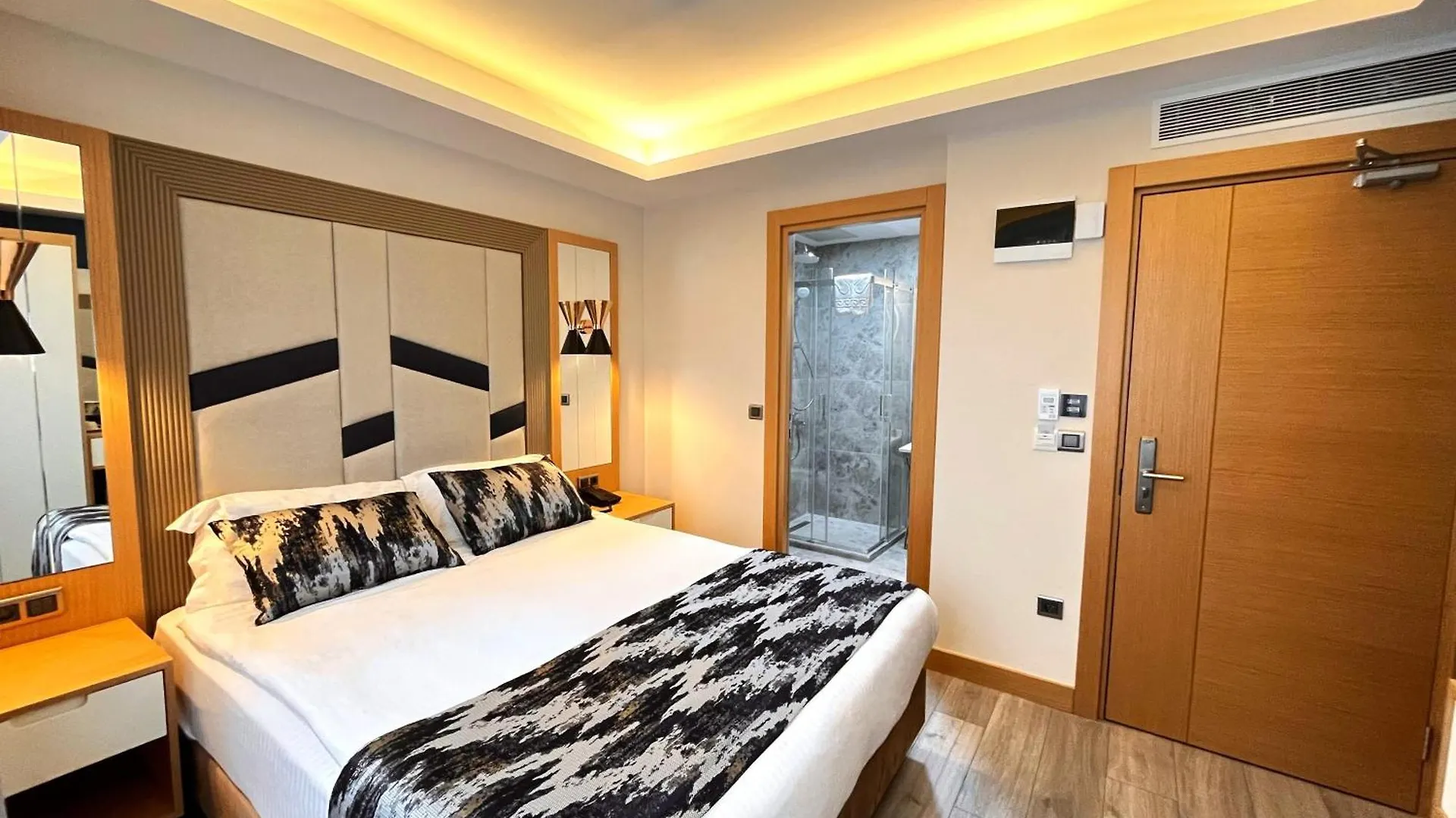 Downtown Sirkeci Hotel Istanbul 0*,
